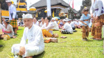 Muspayang Bakti Penganyar pada Pura Agung Gunung Raung Taro