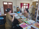 Kerjasama antara Dinas Arsip dan Perpustakaan Daerah Kabupaten Buleleng dalam program Silang Layan untuk penyediaan koleksi bahan bacaan anak dan perempuan