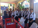 Kunjungan Siswa-Siswi dari SMKN 2 Singaraja di stand Buleleng Development Festival, Ruang Terbuka Hijau Taman Bung Karno